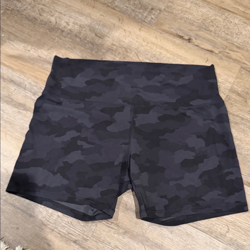 Lululemon Athletica Black Camo Bike Shorts